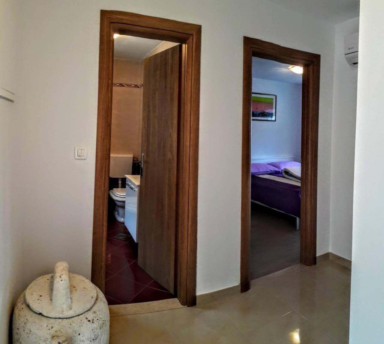 Holiday Apartments Maslina Paho Babino Polje Kültér fotó