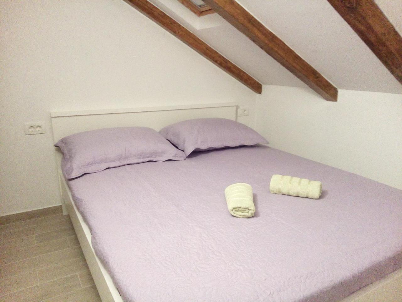 Holiday Apartments Maslina Paho Babino Polje Kültér fotó