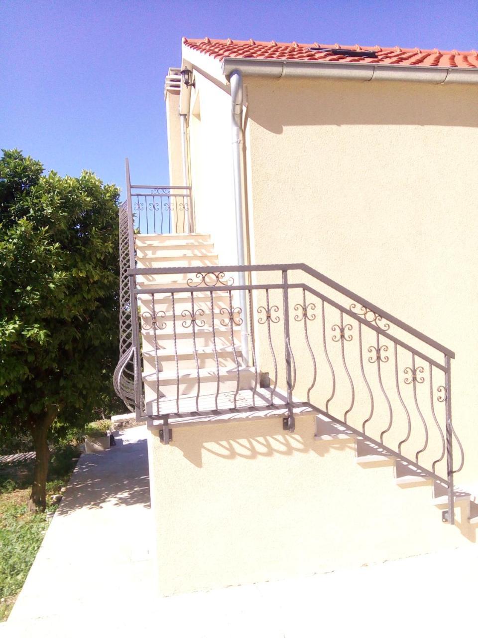Holiday Apartments Maslina Paho Babino Polje Kültér fotó